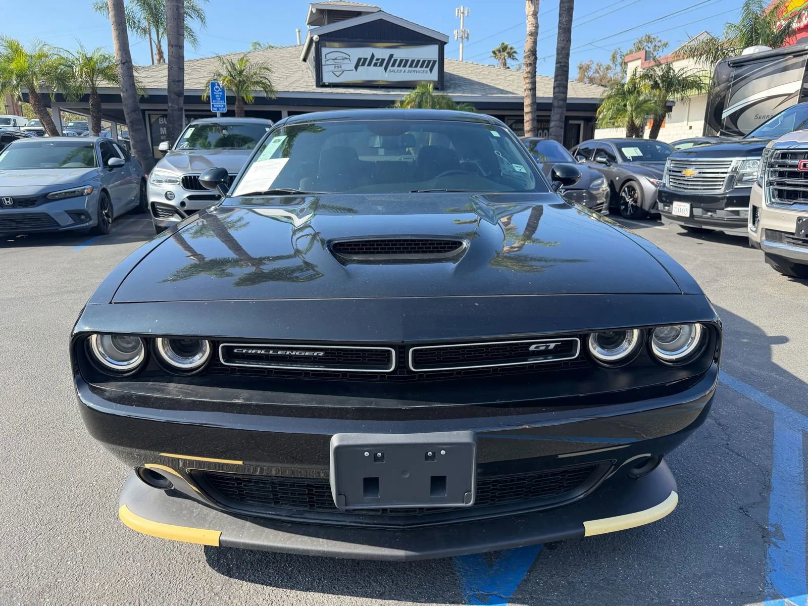 Used 2023 Dodge Challenger GT image 2