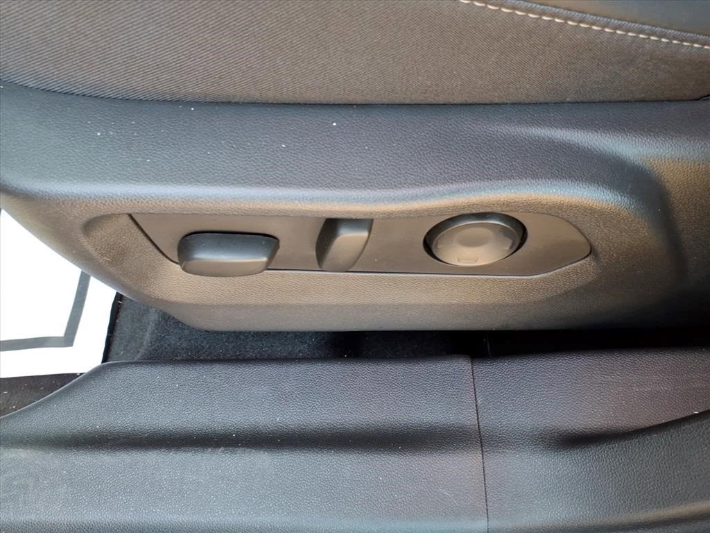 Certified 2025 Buick Envision Preferred image 15