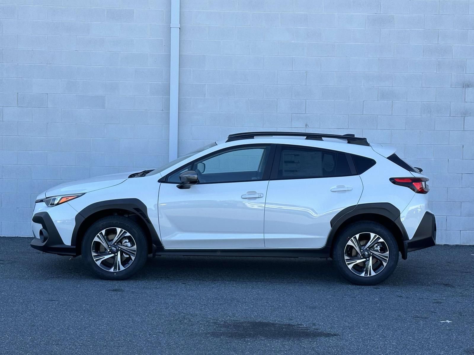 New 2026 Subaru Crosstrek 2.5i Premium image 2