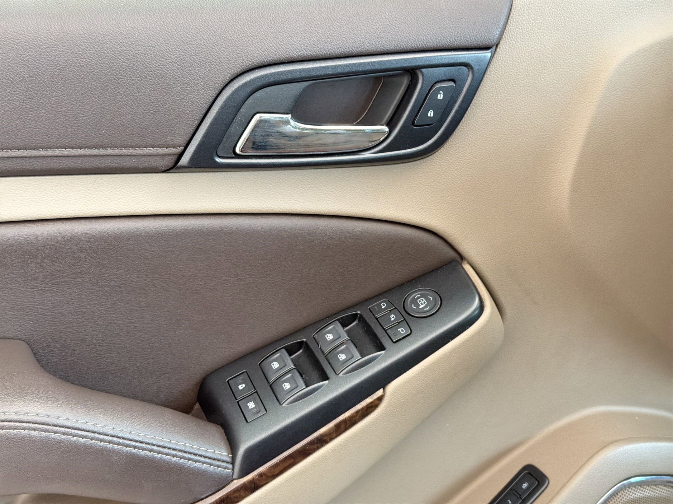 Used 2019 Chevrolet Tahoe LT image 22