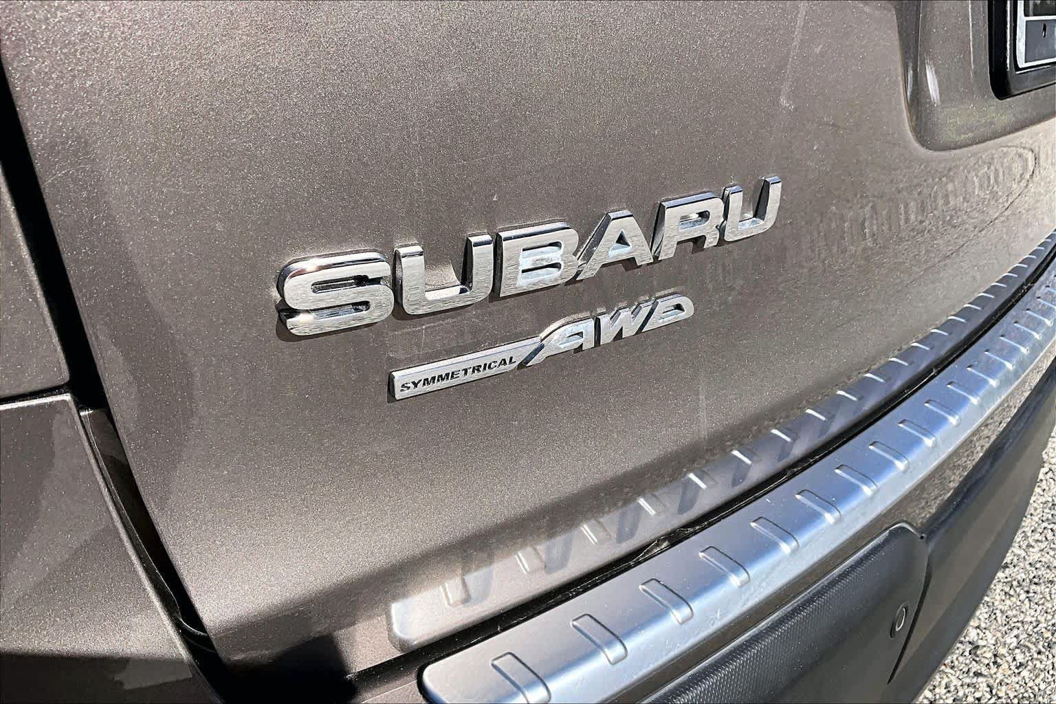 Used 2021 Subaru Ascent Premium w/ Sport Package AWD/4WD image 10
