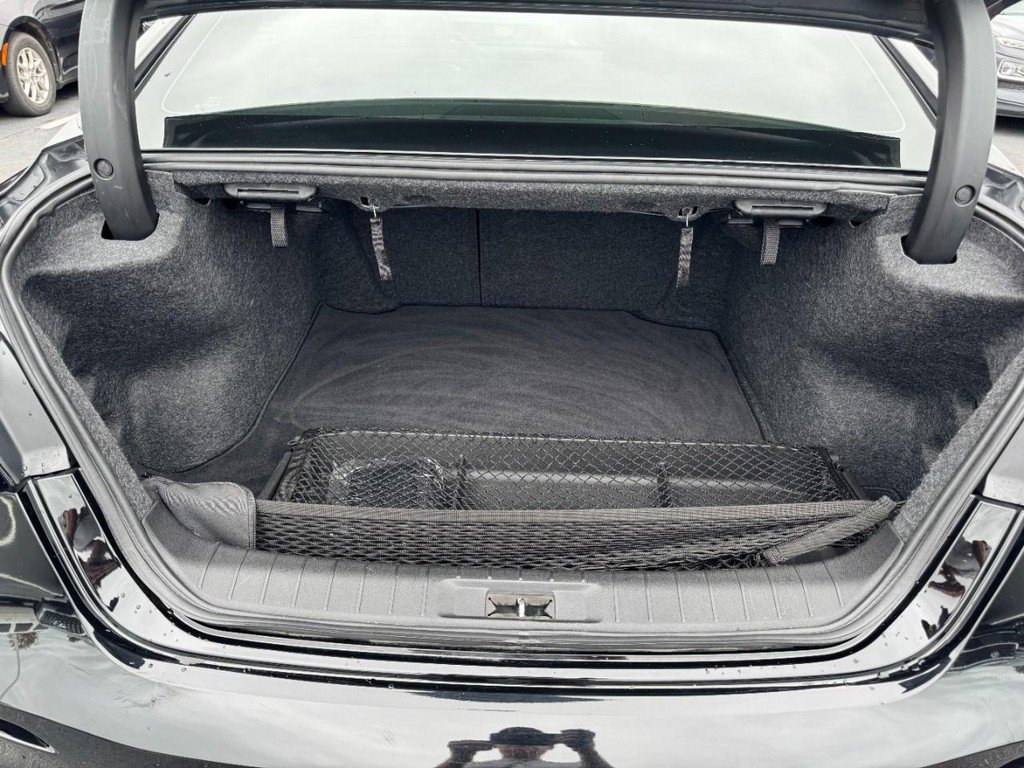 Certified 2023 Nissan Maxima SR w/ Sport Mat Group FWD image 6