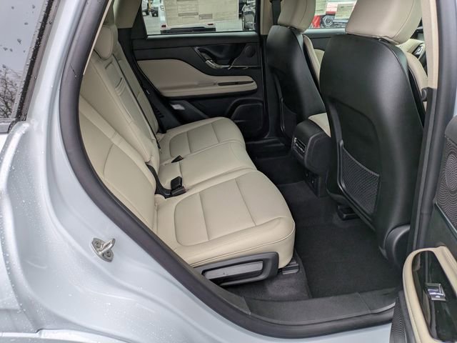 New 2026 Lincoln Corsair Premiere image 11