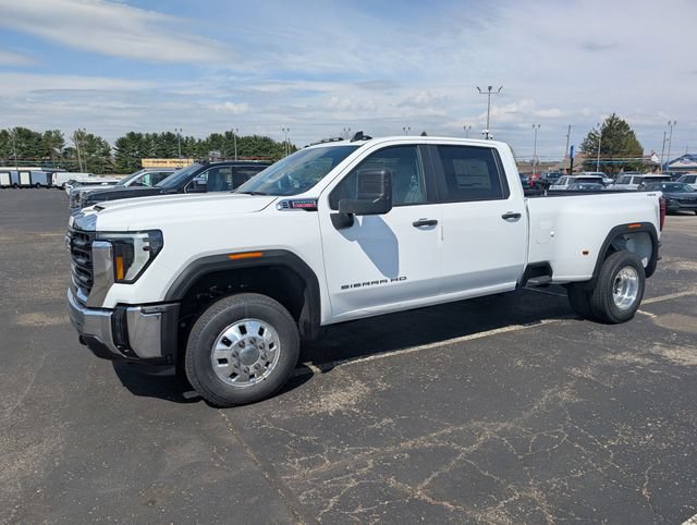 New 2026 GMC Sierra 3500 Pro AWD/4WD image 4