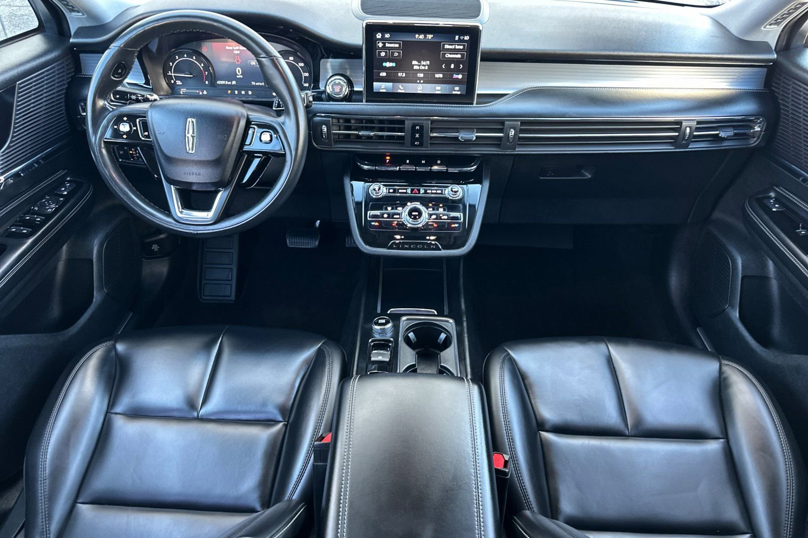 Used 2021 Lincoln Corsair AWD w/ Towing Package I image 12