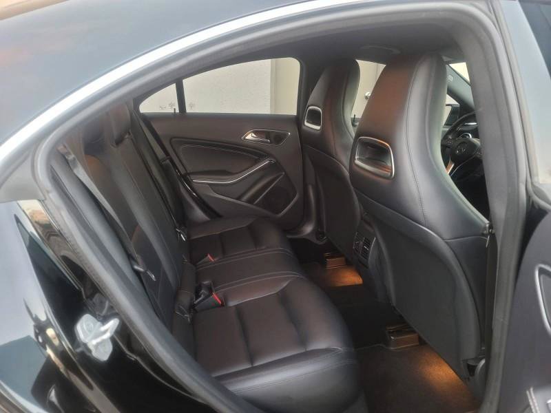 Used 2014 Mercedes-Benz CLA 250 4MATIC image 11