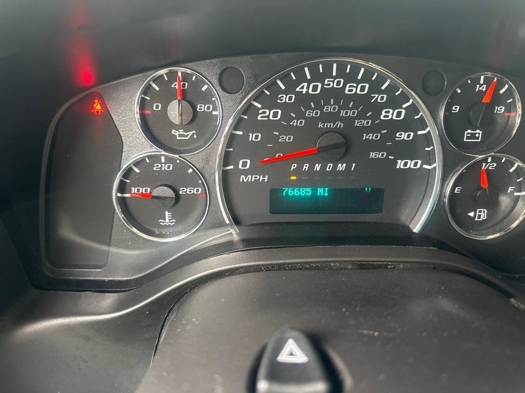 Used 2017 Chevrolet Express 3500 LT w/ LT Preferred Equipment Group image 12