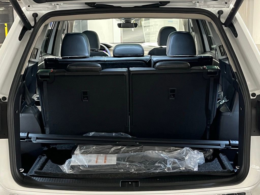 New 2026 Volkswagen Atlas SEL Premium R-Line image 29
