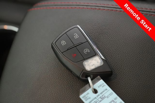 Used 2024 GMC Canyon AT4X image 3