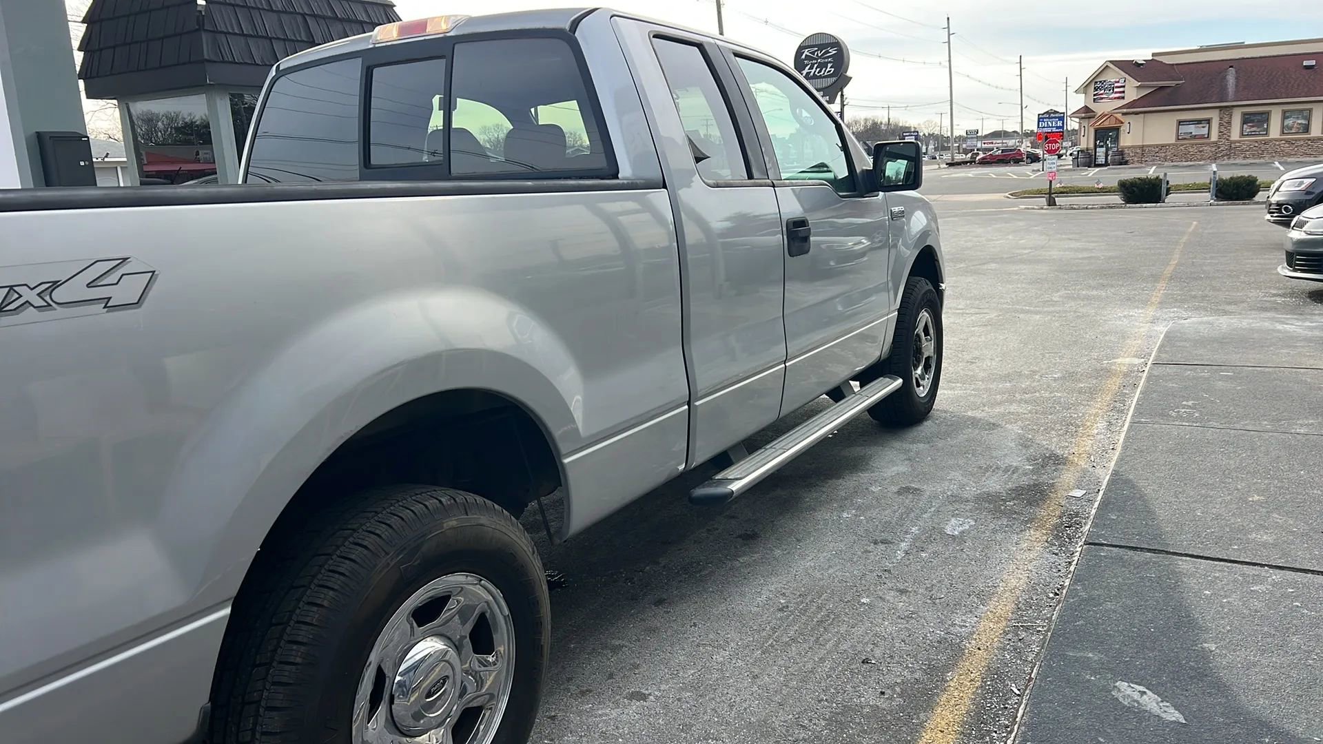 Used 2006 Ford F150 XLT image 9