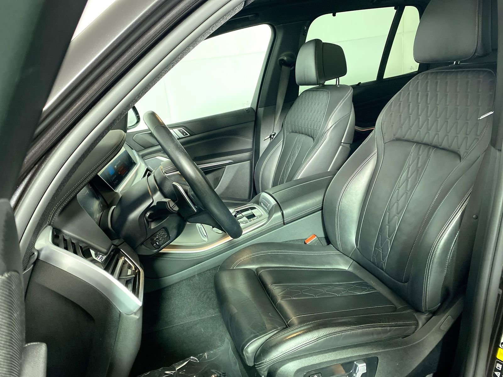 Used 2022 BMW X5 xDrive40i w/ Premium Package image 19