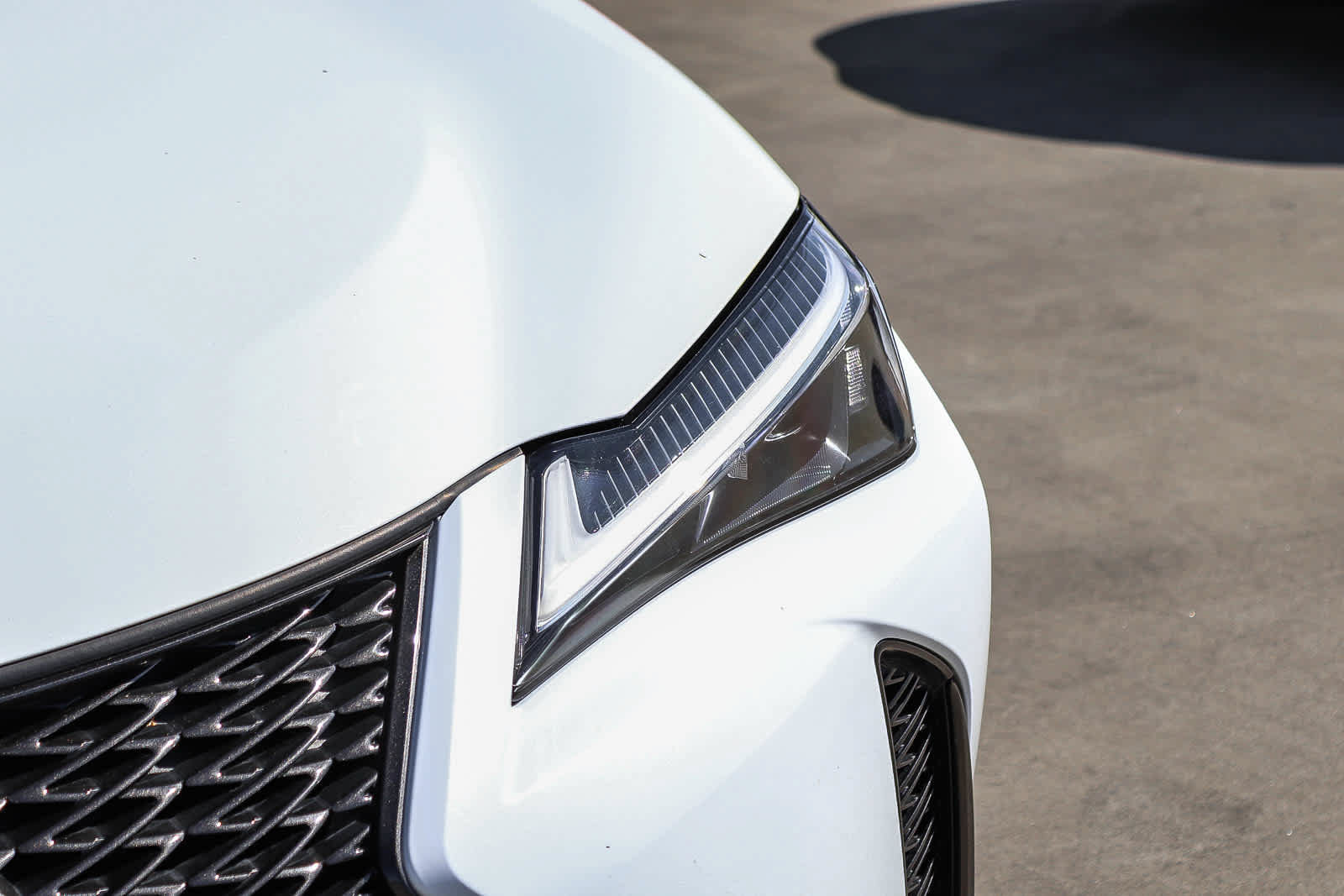 Certified 2024 Lexus UX 250h F Sport FWD image 7