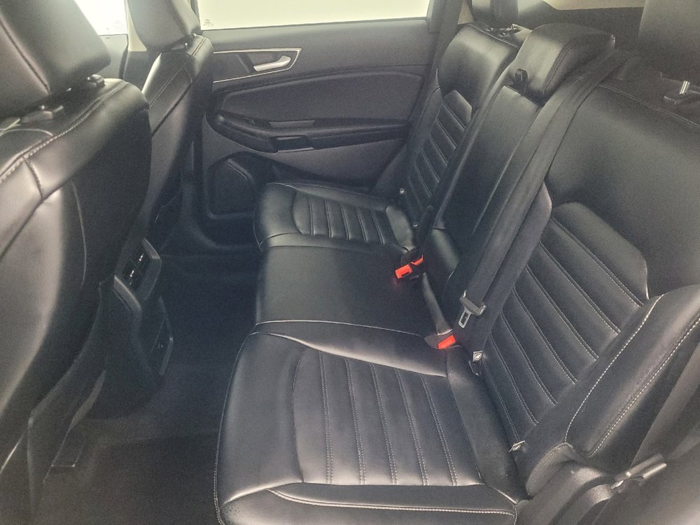 Used 2024 Ford Edge SEL image 18