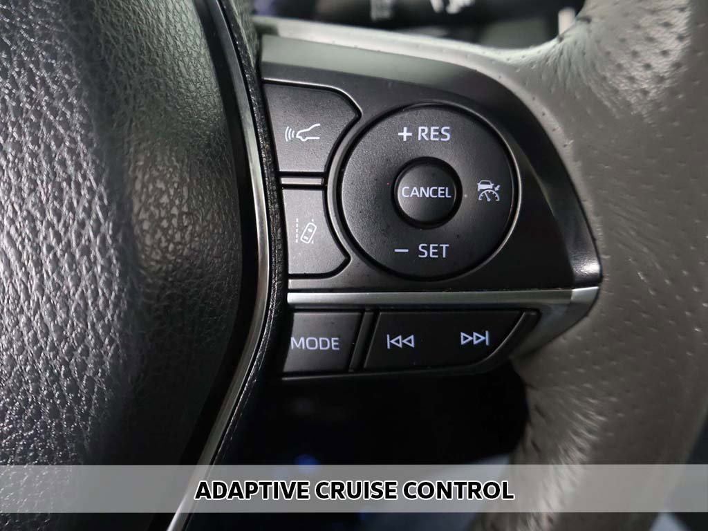 Used 2019 Toyota Avalon Limited image 6