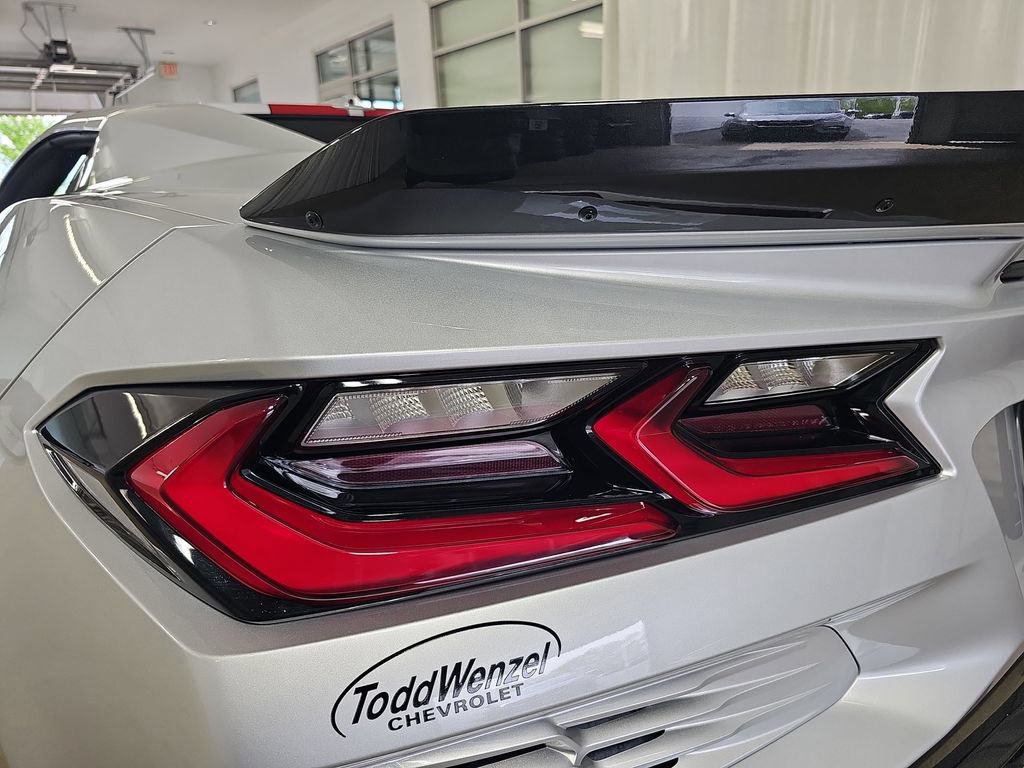 Used 2026 Chevrolet Corvette E-Ray AWD/4WD image 36