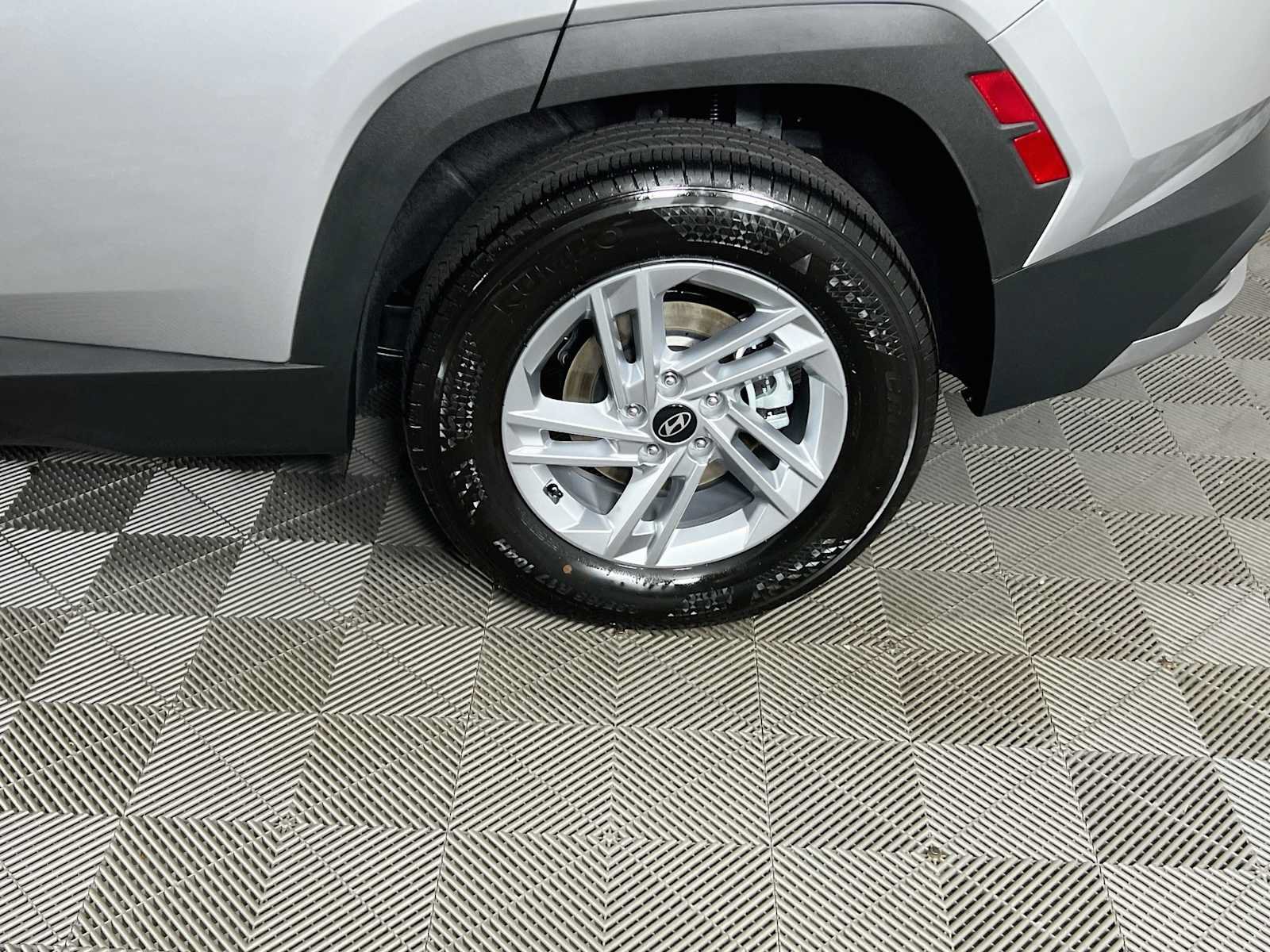 Certified 2026 Hyundai Tucson SE AWD/4WD image 30
