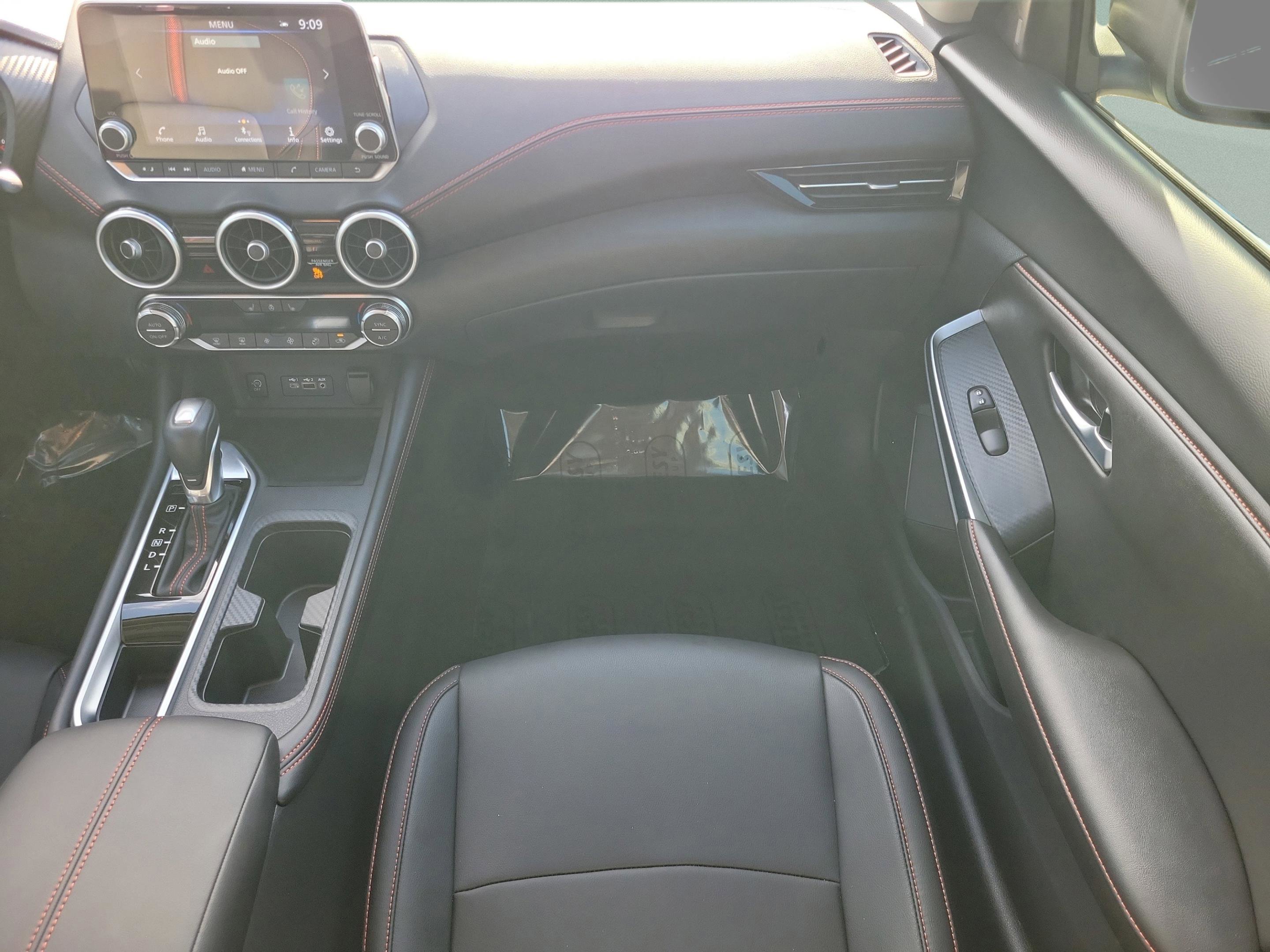 Used 2025 Nissan Sentra SR w/ SR Premium Package image 13