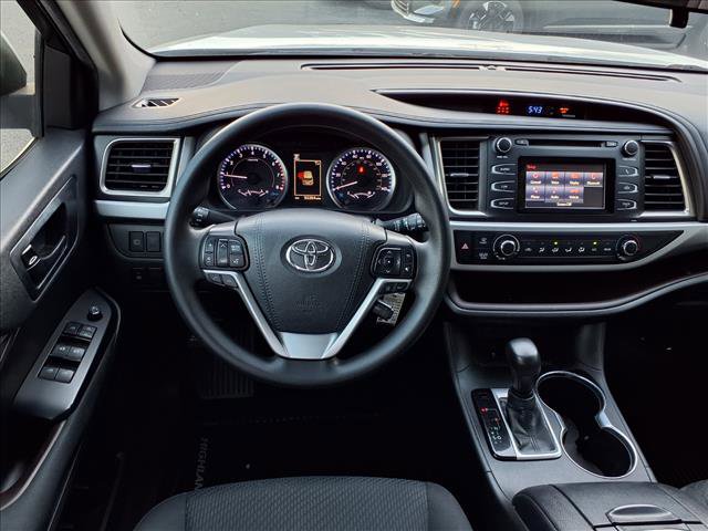 Used 2019 Toyota Highlander LE image 14