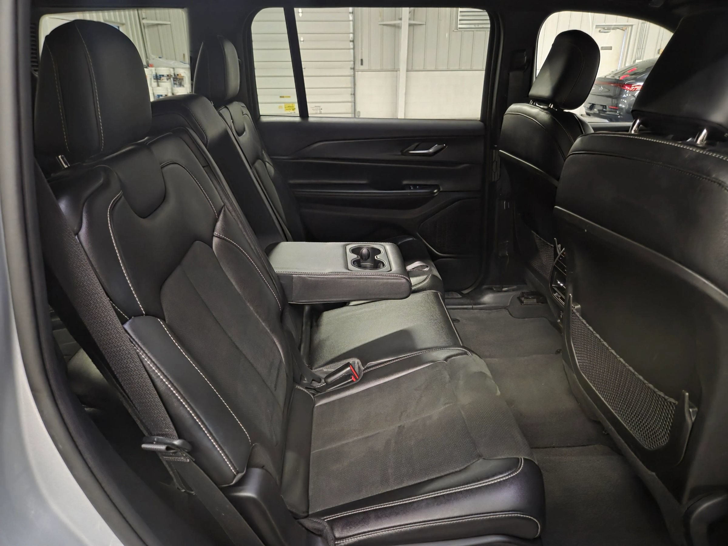 Used 2024 Jeep Grand Cherokee L Laredo AWD/4WD image 33