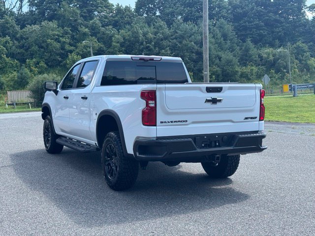 New 2026 Chevrolet Silverado 1500 ZR2 w/ LPO, Dark Essentials Package AWD/4WD image 6