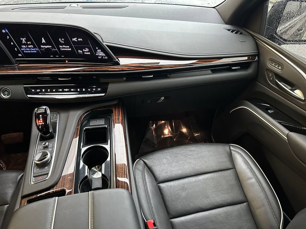 Used 2023 Cadillac Escalade ESV Premium Luxury AWD/4WD image 20