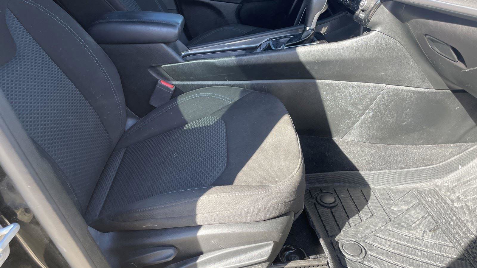 Used 2025 Jeep Compass Sport image 31