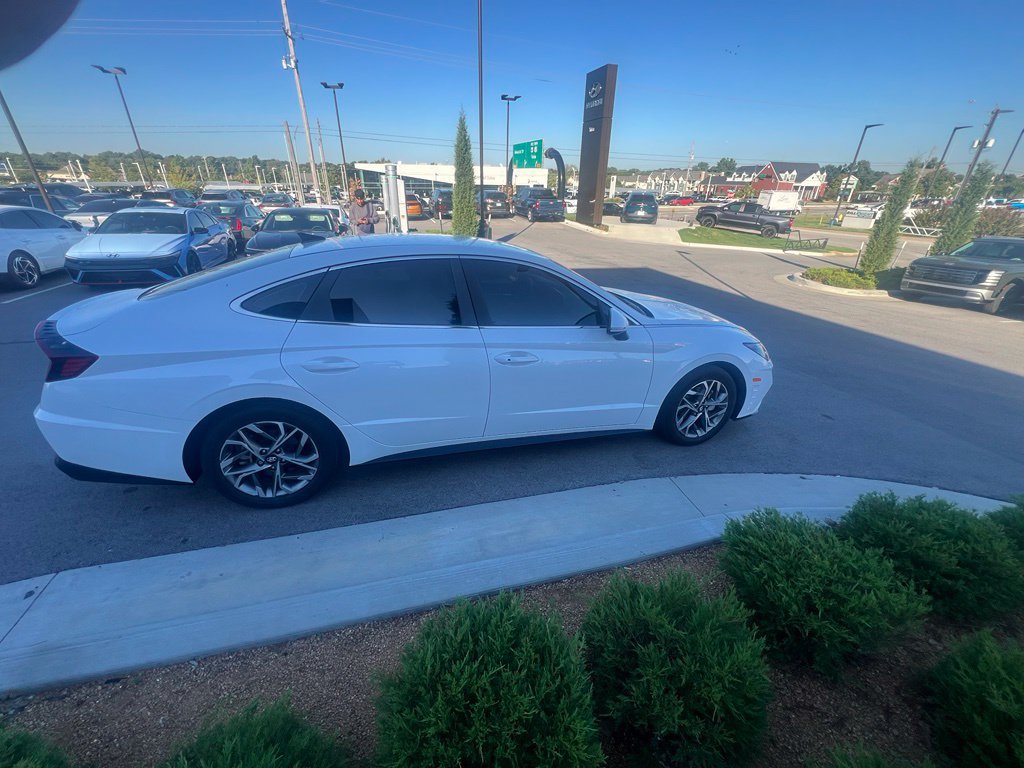 Used 2022 Hyundai Sonata SEL w/ Cargo Package FWD image 9