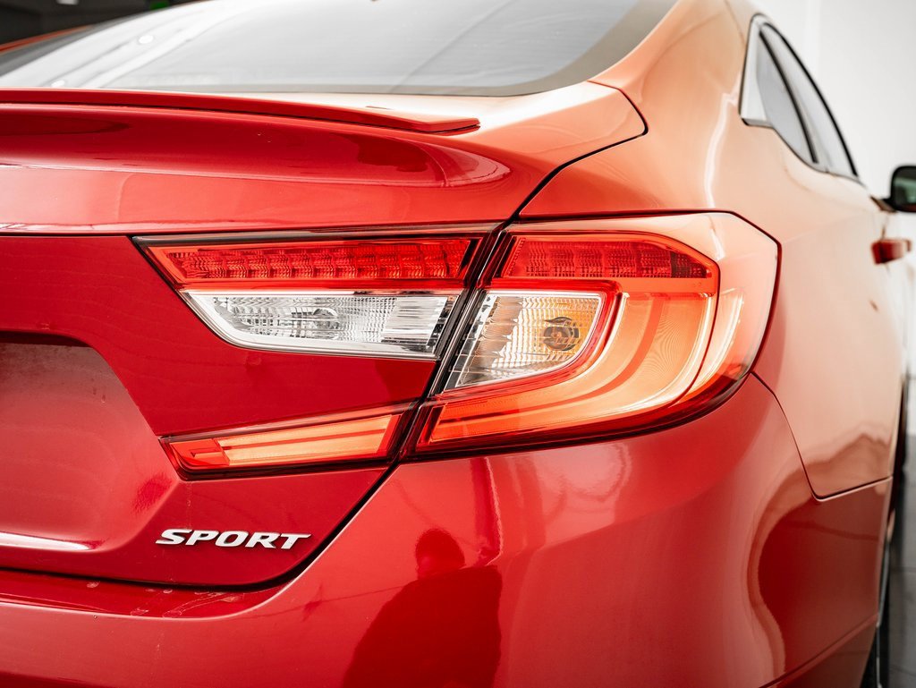 Used 2018 Honda Accord Sport image 15