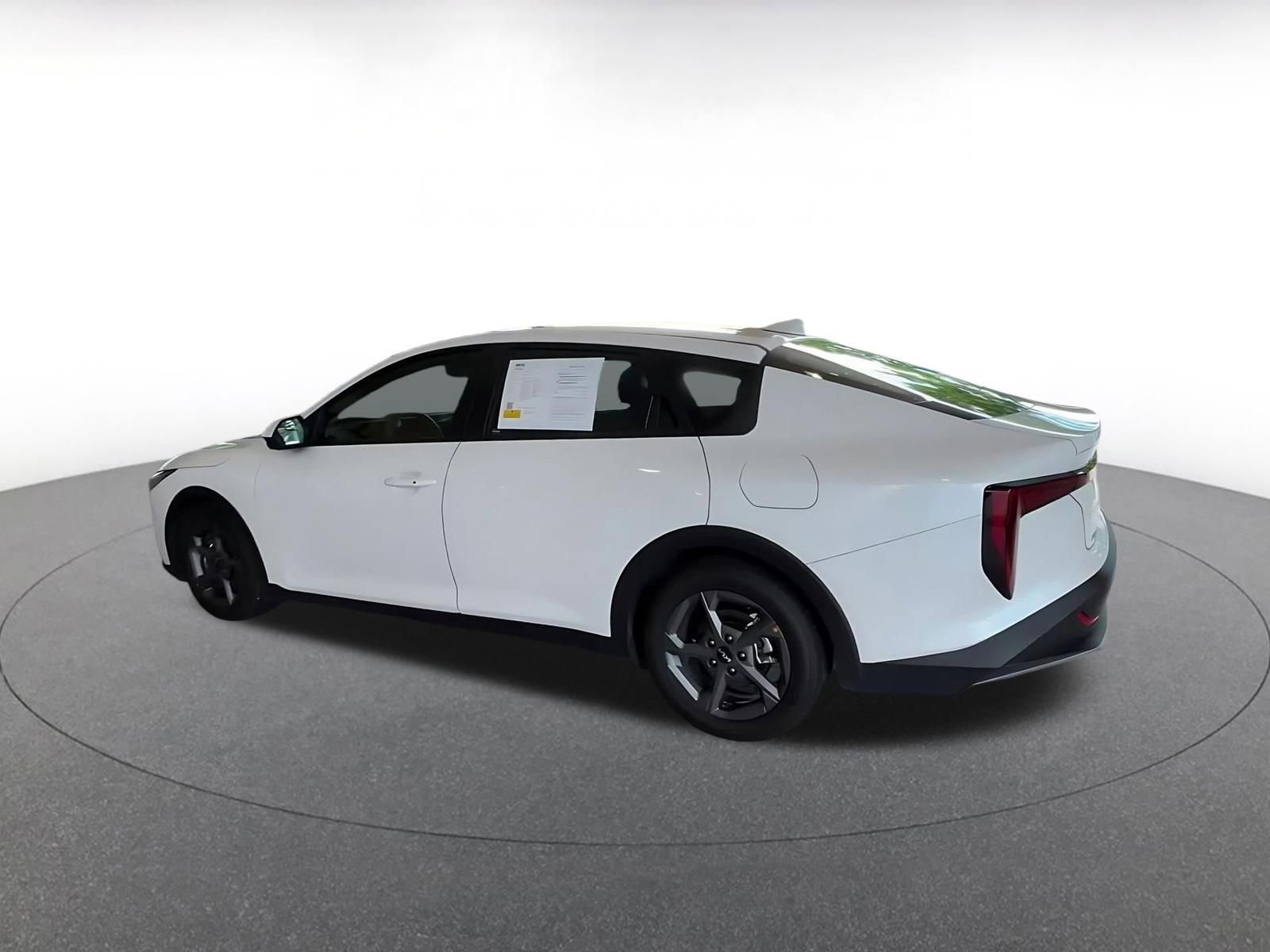 Used 2025 Kia K4 FWD image 9