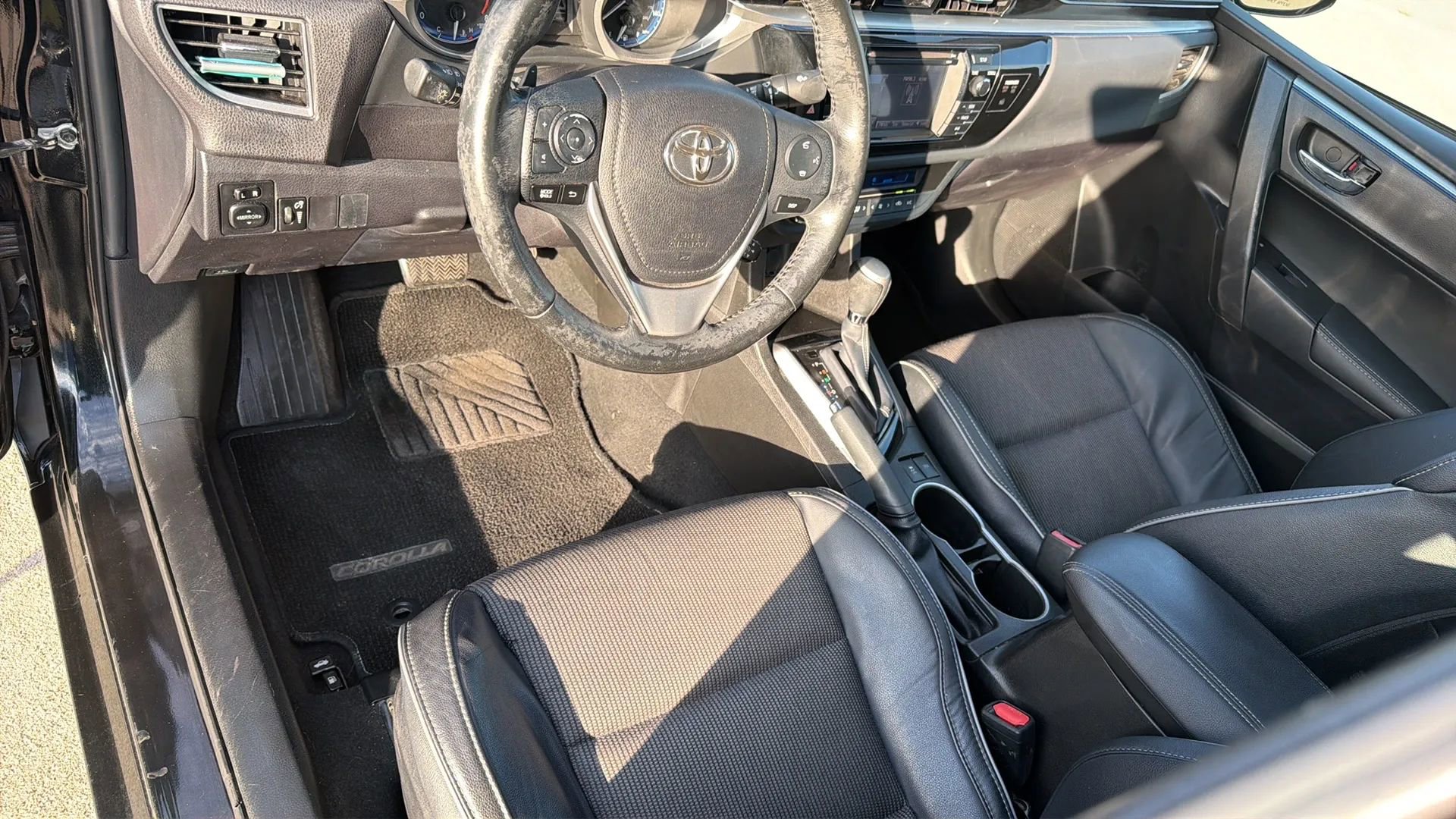 Used 2016 Toyota Corolla S FWD image 36