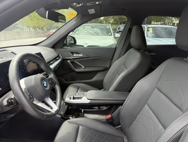 Used 2023 BMW X1 xDrive28i w/ Convenience Package AWD/4WD image 3