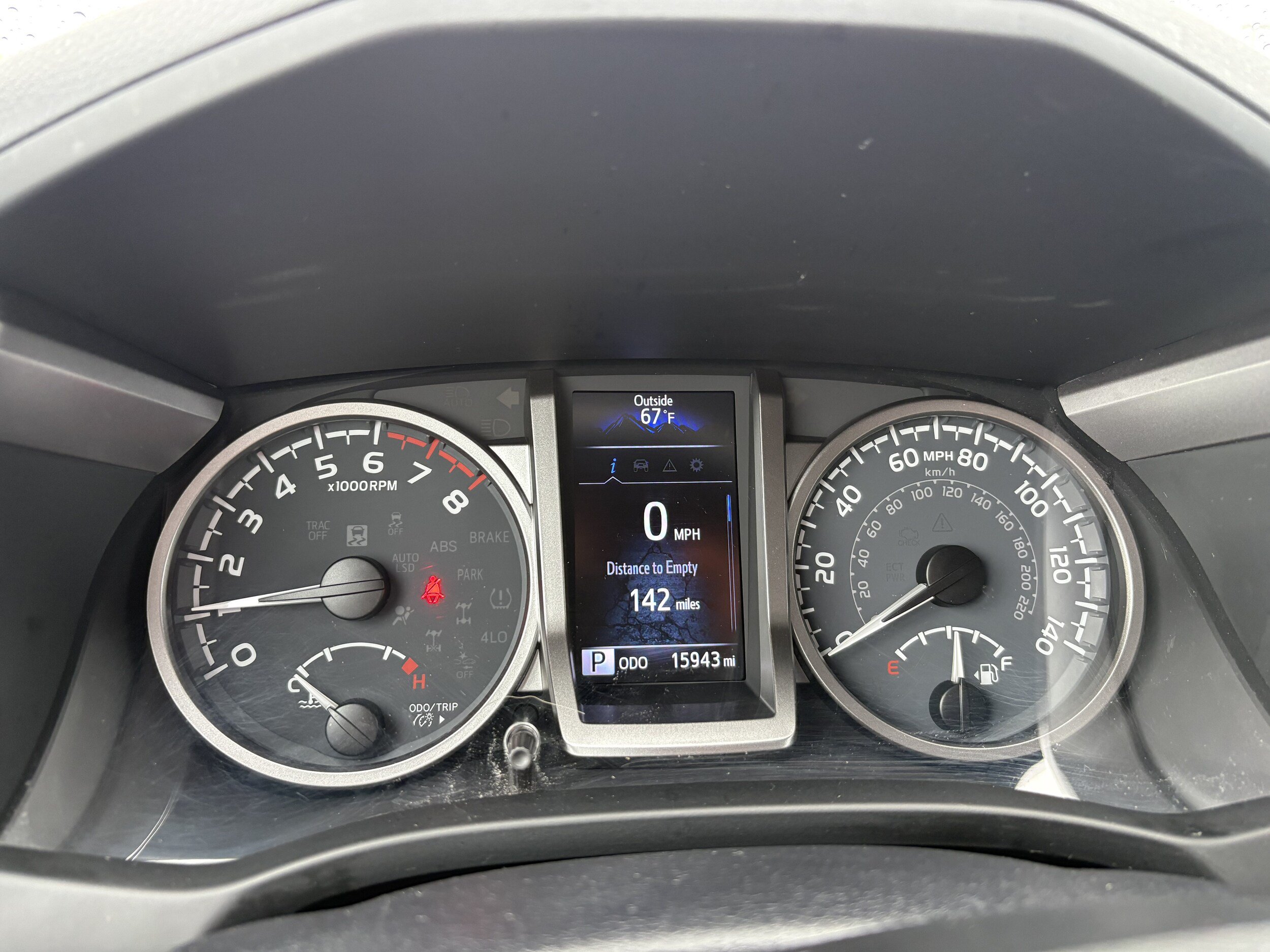 Certified 2023 Toyota Tacoma SR5 AWD/4WD image 4