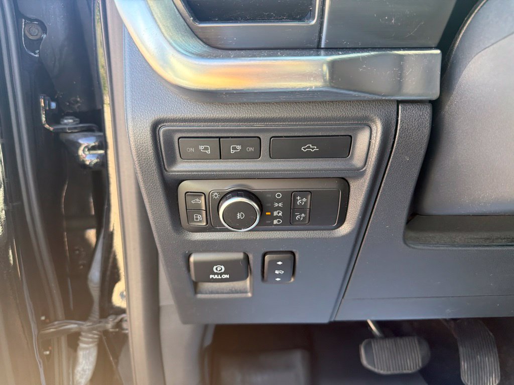 Used 2022 Ford F150 Lariat w/ Equipment Group 502A High AWD/4WD image 29