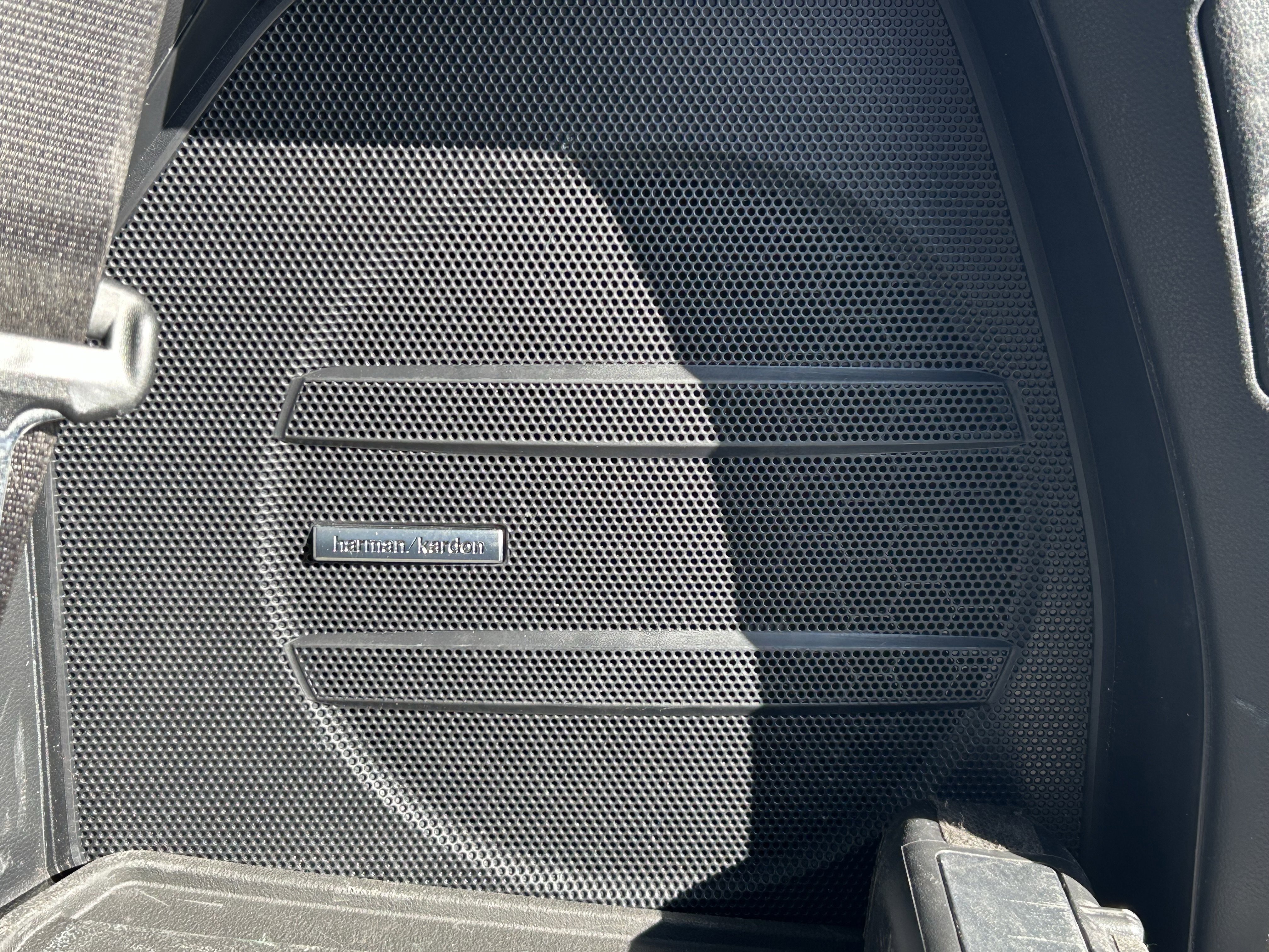 Used 2022 Subaru Ascent Limited w/ Technology Package image 24