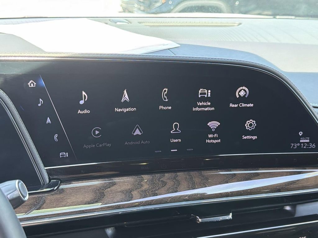 Used 2023 Cadillac Escalade Sport Platinum w/ LPO, ONYX Package image 11