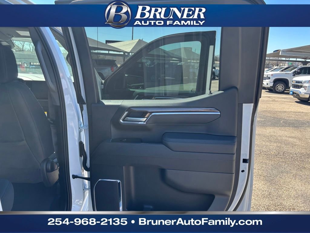 New 2026 Chevrolet Silverado 1500 LT w/ Z71 Off-Road Package image 18