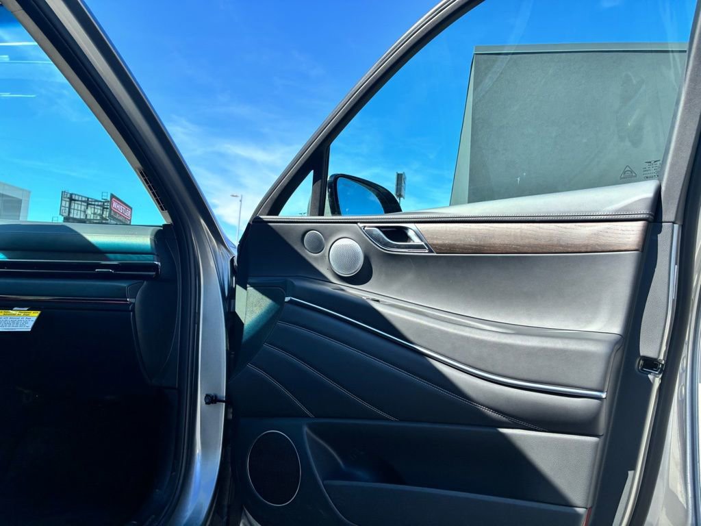 Used 2025 Genesis GV80 3.5T Prestige image 7