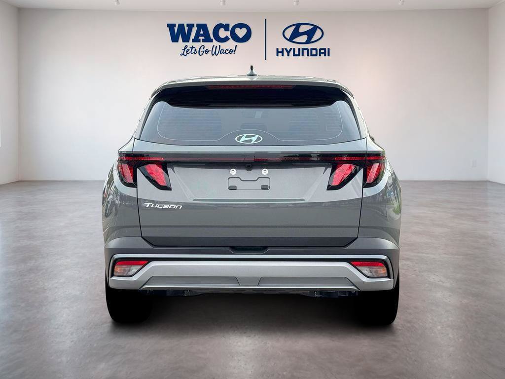 New 2026 Hyundai Tucson SE w/ Tow & Go Package FWD image 6