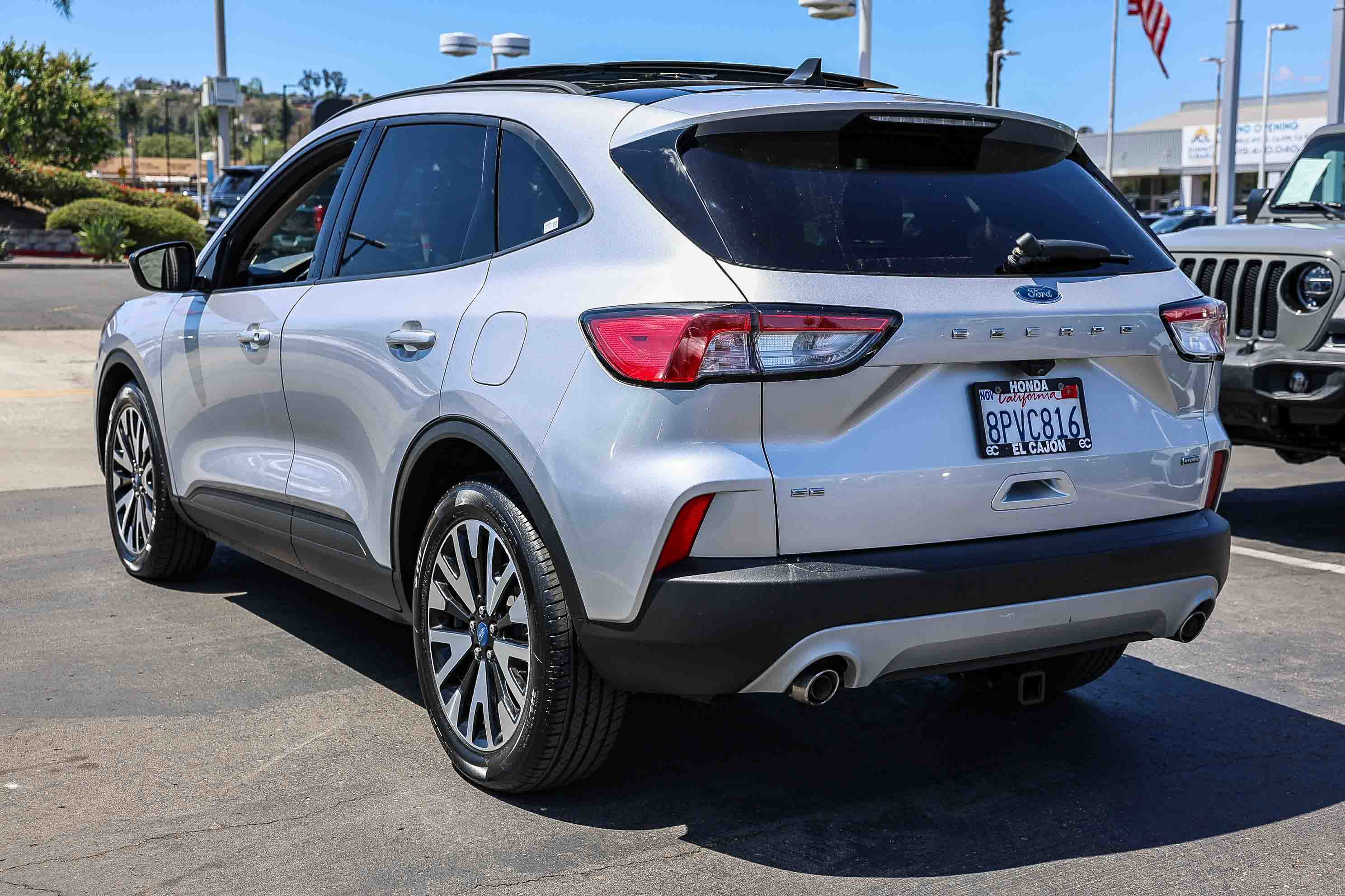 Used 2020 Ford Escape SE Sport image 25