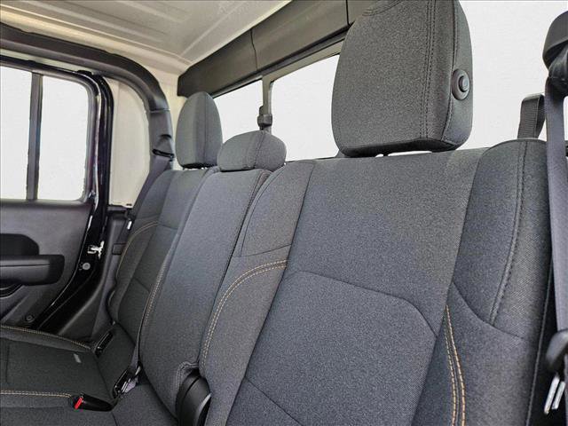 New 2025 Jeep Gladiator Sport image 15