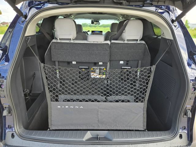New 2026 Toyota Sienna LE FWD image 24
