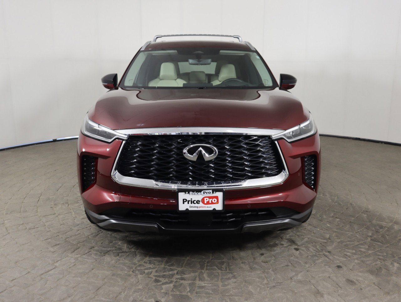 Used 2025 INFINITI QX60 Sensory w/ Vision Package image 2