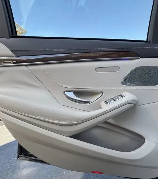 Used 2014 Mercedes-Benz S 550 Sedan image 20