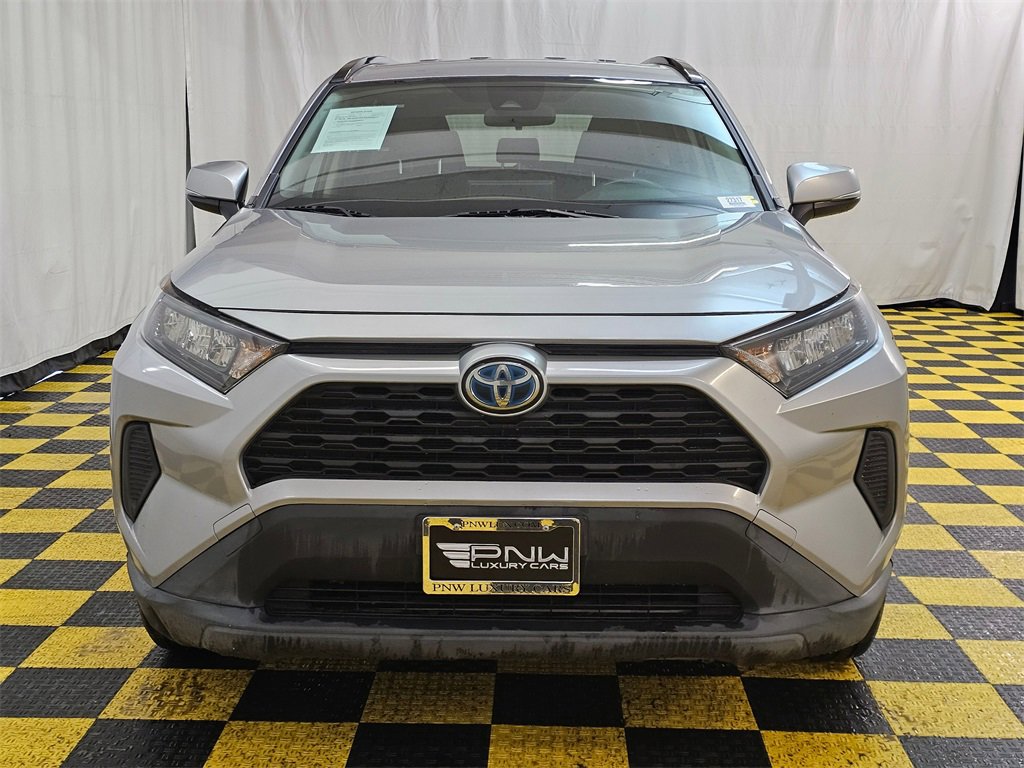 Used 2022 Toyota RAV4 LE image 8