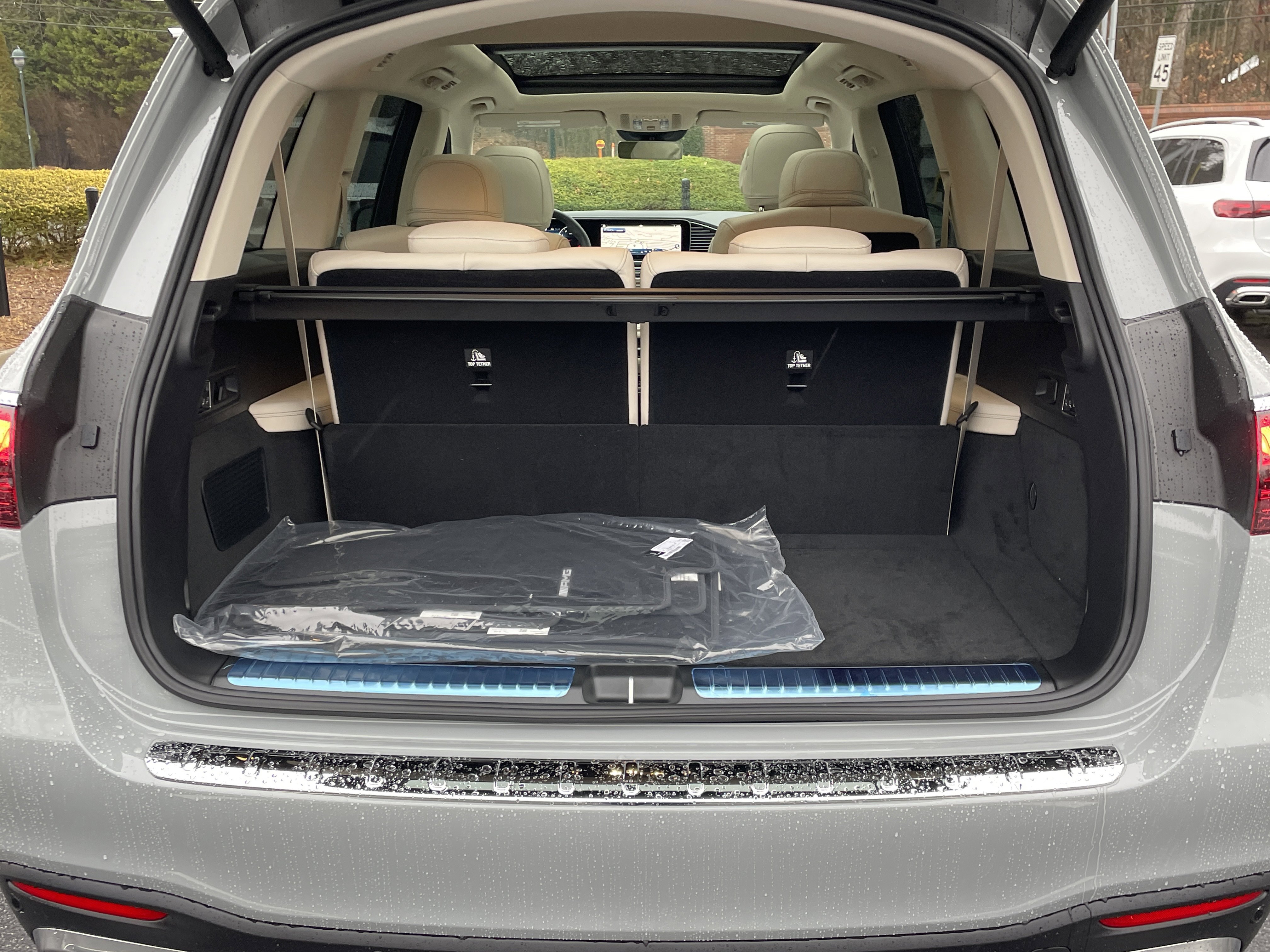 New 2026 Mercedes-Benz GLS 450 4MATIC image 9