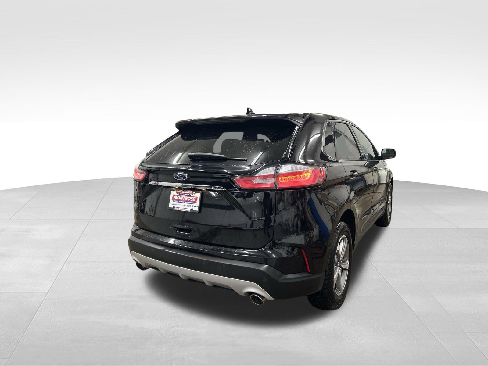 Used 2019 Ford Edge SEL w/ Equipment Group 201A image 6