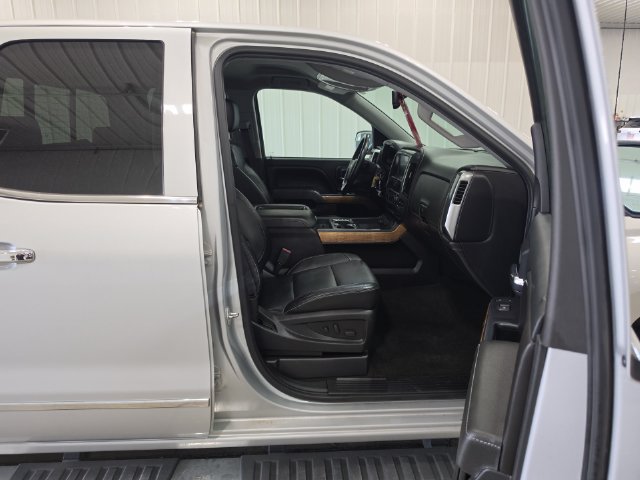 Used 2015 Chevrolet Silverado 1500 LTZ AWD/4WD image 29