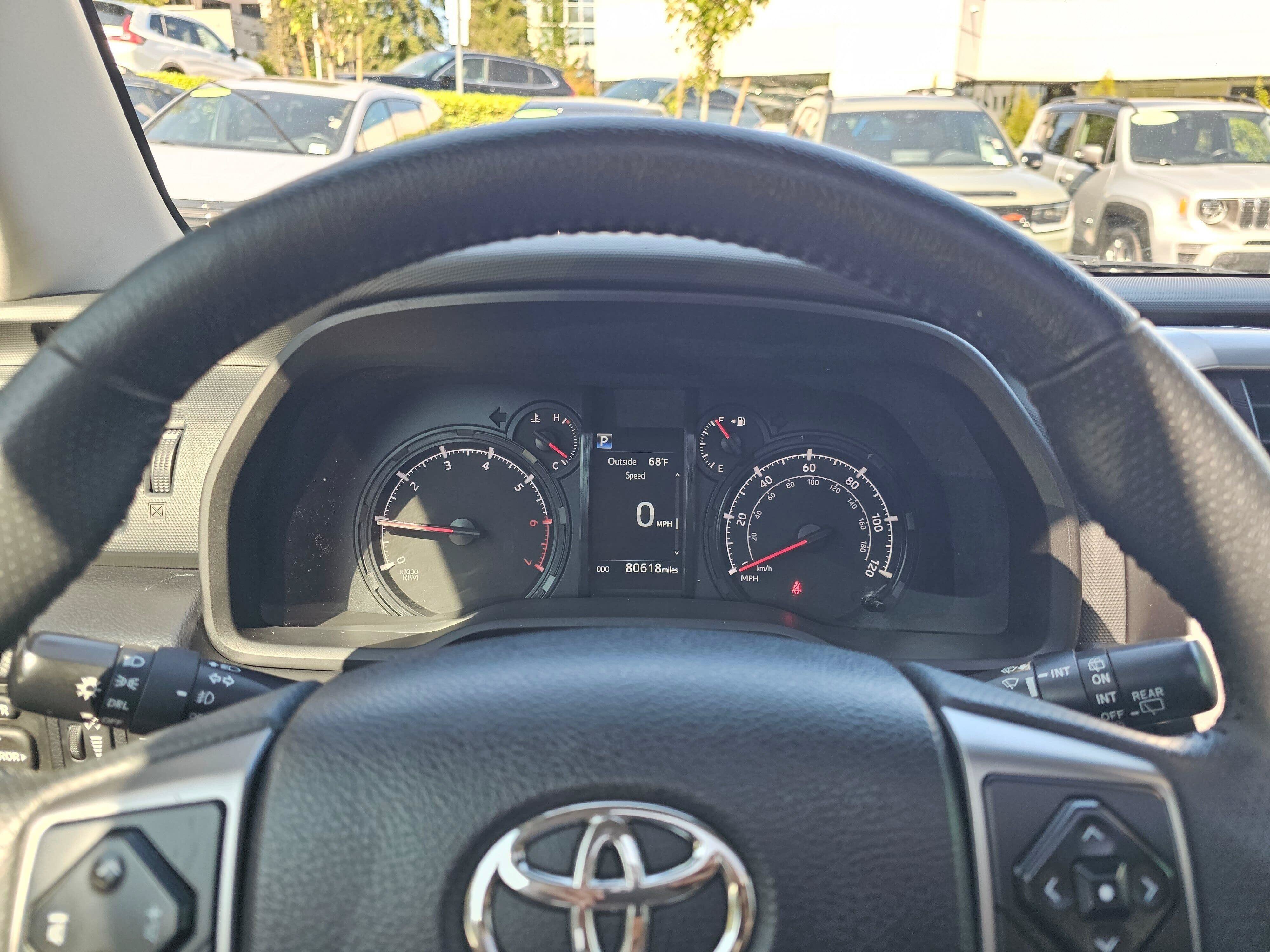 Used 2022 Toyota 4Runner SR5 Premium w/ Moonroof Package AWD/4WD image 28