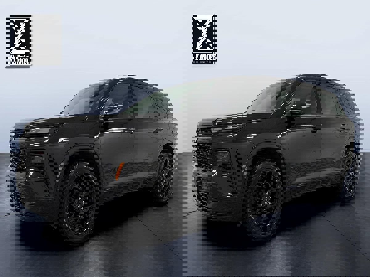 Used 2024 Chevrolet Traverse RS w/ LPO, Floor Liner Package image 2