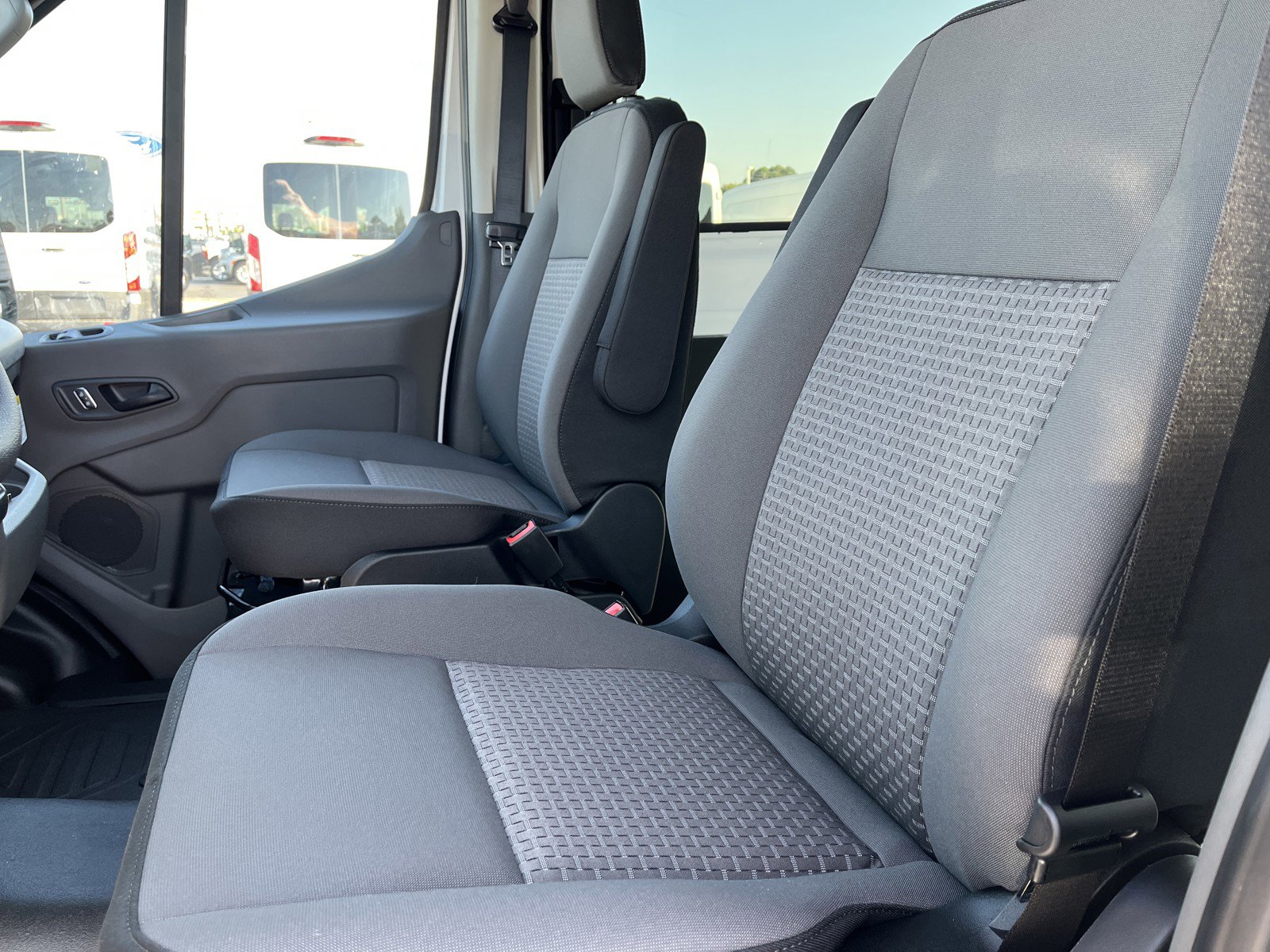 New 2026 Ford Transit 250 148 Medium Roof RWD image 14